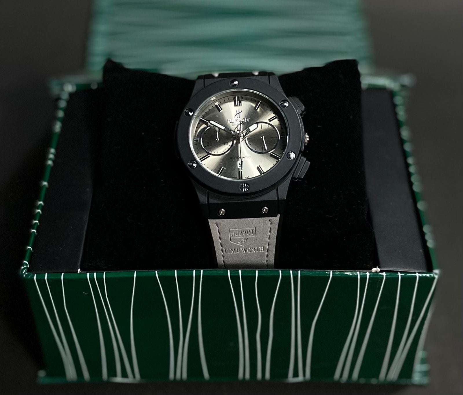Hublot Men’s Watch Sleek Luxury Design & Premium Quality